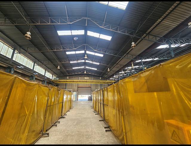 1,350M² WAREHOUSE TO LET IN TUNNEY